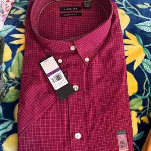 Van Heusen maroon Casual Button Down Shirt
